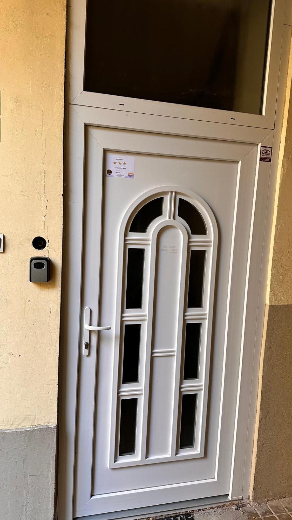 Home, Far Away From Home 2 Βουδαπέστη Εξωτερικό φωτογραφία
